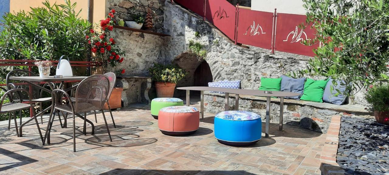 B&B Monastero Dubino Luaran gambar